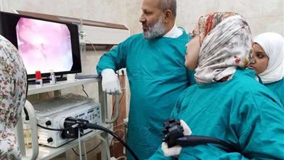 صحة أسيوط تُجري أول منظار معدة لمريض داخل مستشفي الحميات