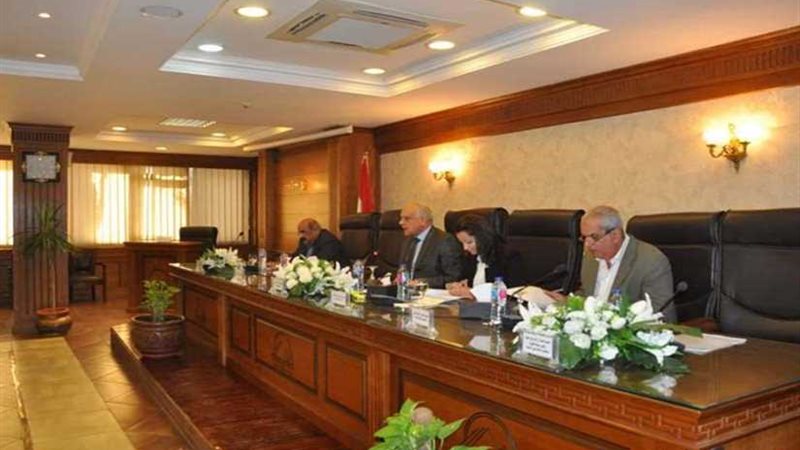 محافظ الجيزة.. رصف