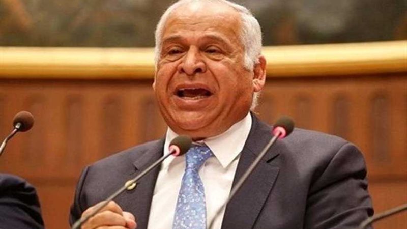 عامر يطالب بتطوير