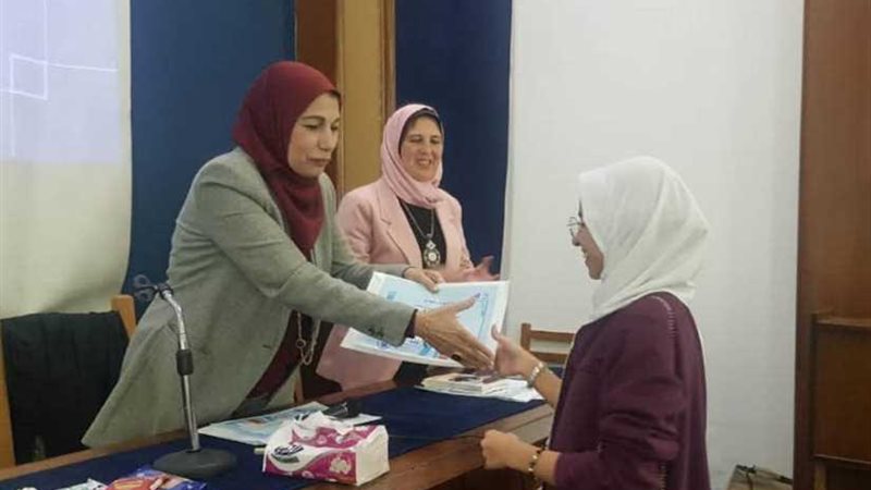 أسبوع ثقافى بكلية