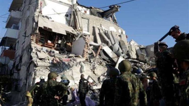 ألبانيا توقف 9 انتهكوا