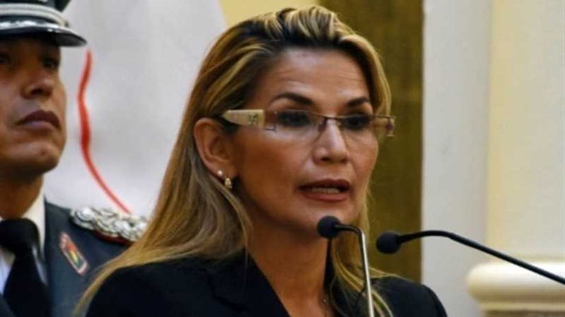 رئيسة بوليفيا المؤقتة: