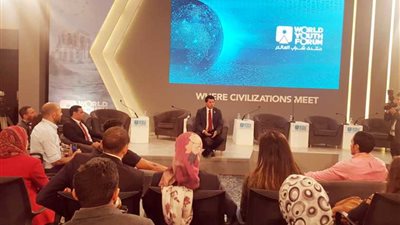 وزير الرياضة يلتقي أبطال مصر المشاركين في منتدى شباب العالم.. (صور)