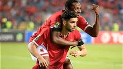 زارو واجايي يقودان هجوم الأهلي لعبور الحدود