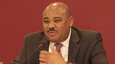 وزير المالية السوداني يؤكد حرص بلاده على تعزيز التعاون مع السعودية
