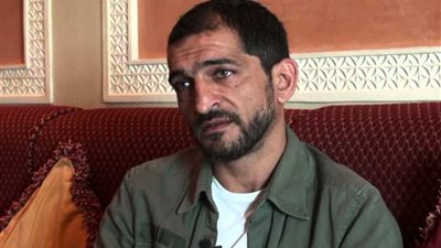 بلاغ يتهم عمرو واكد بالتحريض ضد الدولة وقيادته لخلية إرهابية