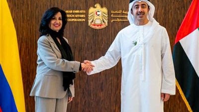 وزير الخارجية الإماراتي يبحث مع نظيرته الكولومبية المستجدات والتطورات الإقليمية والدولية