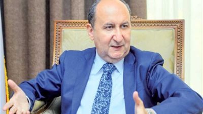 التجارة والصناعة: استمرار رسم الصادر على بعض أصناف مكونات الأعلاف