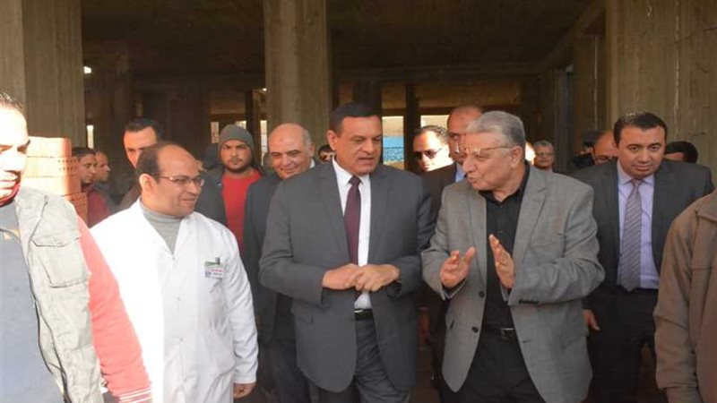 محافظ البحيرة يتفقد