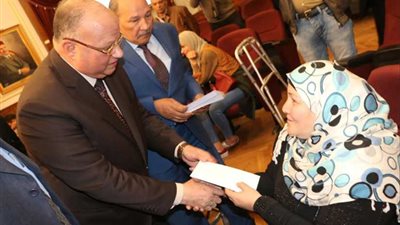 16 جهازا تعويضيا و10 مقاعد متحركة لذوي الاحتياجات بالقاهرة