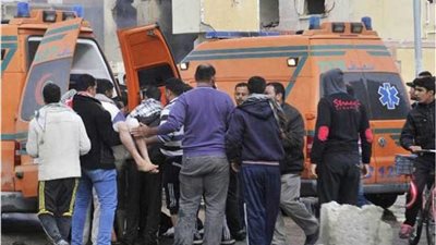 إصابة 11 شخصا في انقلاب تروسيكل ببني سويف