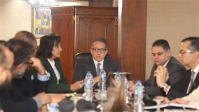 لجنة دائمة لتراخيص المنشآت السياحية