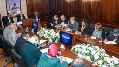 محافظ الإسكندرية يشدد على إنهاء كافة المشكلات المتعلقة بتراكمات الأمطار