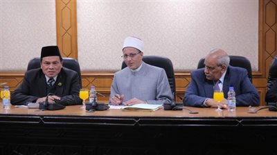 وكيل الأزهر يستقبل وفدًا ماليزيًا