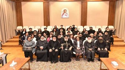 البابا تواضروس يلتقي كهنة ألماظة والهجانة وشرق مدينة نصر
