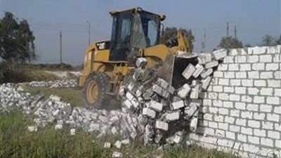 حملة مكبرة لإزالة التعديات على الأراضي الزراعية بالبحيرة