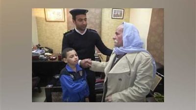 أمن القاهرة يعيد طفلا صغيرا عثر عليه بمنطقة قصر النيل
