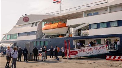 ميناء السخنة يستقبل السفينة السياحية CLio
