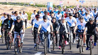 الرئيس السيسى يلتقي شباب العالم ويشاركهم في ماراثون السلام بشرم الشيخ