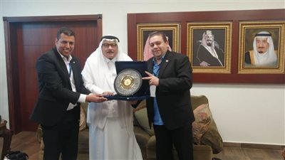 جامعة القناة تشارك بفعاليات مؤتمر ومعرض الخليج للتعليم