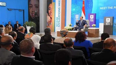 عاجل.. السيسي لشباب العالم : لا نقدم النصائح التي تؤدي إلى خراب الأمم والشعوب