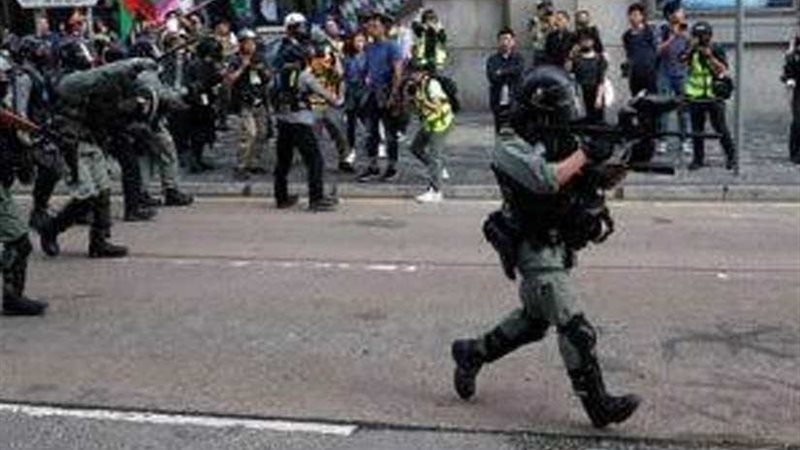 اعتقال 4 أشخاص في