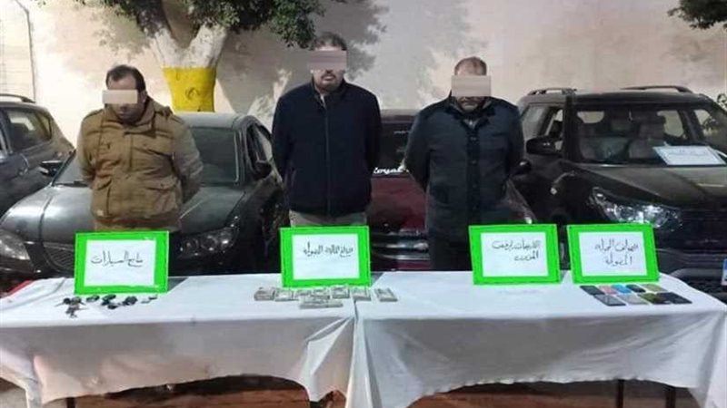القبض على عصابة كلينتون