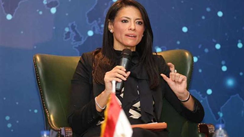 وزير السياحة تبحث