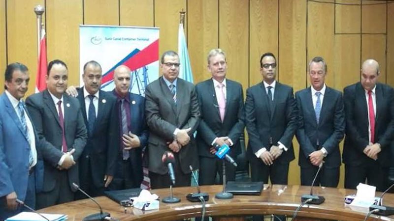 قناة السويس الحاويات