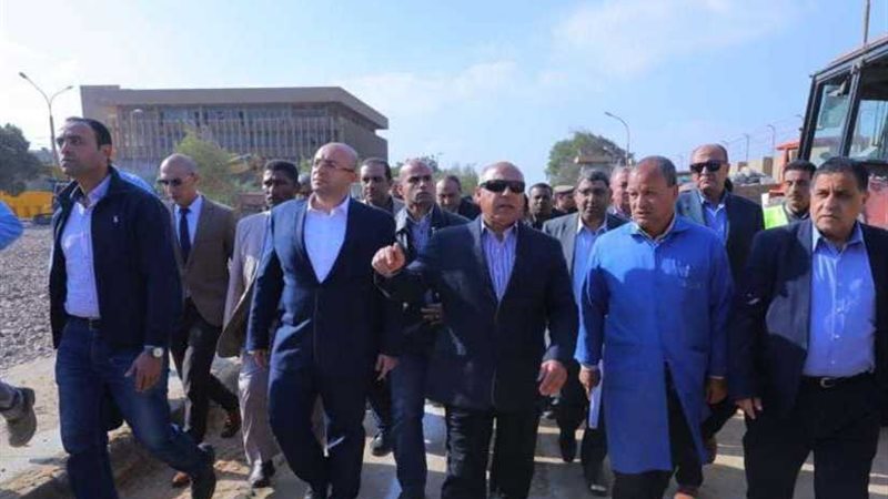 وزير النقل يتفقد