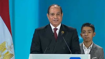 الرئيس السيسي يرد على فتاة أردنية طالبت بمنتدى للنساء