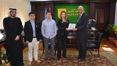 رئيس جامعة الإسكندرية يستقبل وفد جامعة بن زيد للذكاء الاصطناعي