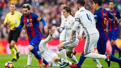 كلاسيكو الأرض.. برشلونة يستدرج ريال مدريد للحفاظ على صدارة الليجا