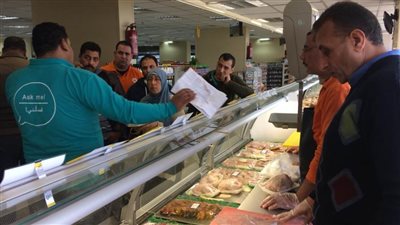 ضبط ٢٠٠ كيلو لحوم فاسدة خلال حملة بمركز المنصورة