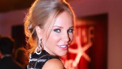 رسالة شيرين رضا إلى ابنتها من عمرو دياب