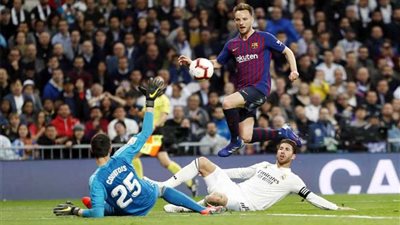 تعرف على التشكيل المتوقع لقمة برشلونة وريال مدريد