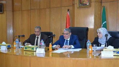 محافظ المنيا.. لجنة من الإسكان لفحص تظلمات المواطنين من قرارات الإزالة