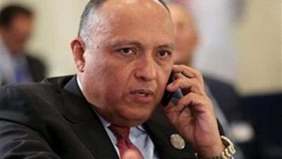 وزير الخارجية يُجري اتصالاً هاتفياً مع نظيره الكويتي لتهنئته