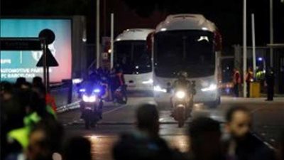 عاجل..وصول حافلتي ريال مدريد وبرشلونة إلى ملعب المباراة