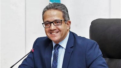 وزير السياحة والآثار: فتح 3 سراديب جديدة بمعبد دندرة أمام الجمهور