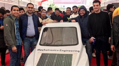 طلاب هندسة المنصورة يصممون سيارة ذكية تعمل بالكهرباء والطاقة الشمسية