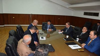 وزير الشباب والرياضة يلتقي اللجنة المنظمة لبطولة العالم لكرة اليد 2021