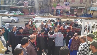 العاملين بجامعة دمنهور يستقبلون 