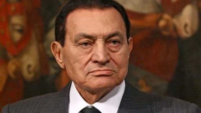 الرئيس الأسبق حسني مبارك يُعزي مرتضى منصور في وفاة شقيقته