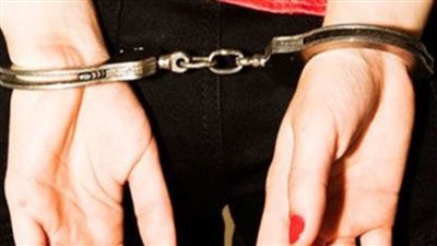 ضبط سيدة تدعو لممارسة الرذيلة عبر فيس بوك