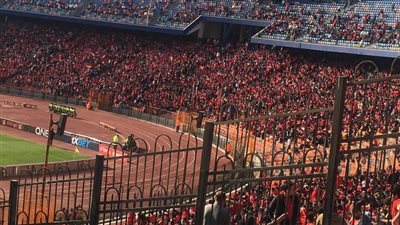 بالصور.. أعداد كبيرة من جمهور الأهلي بالمدرجات قبل موقعة صن داونز