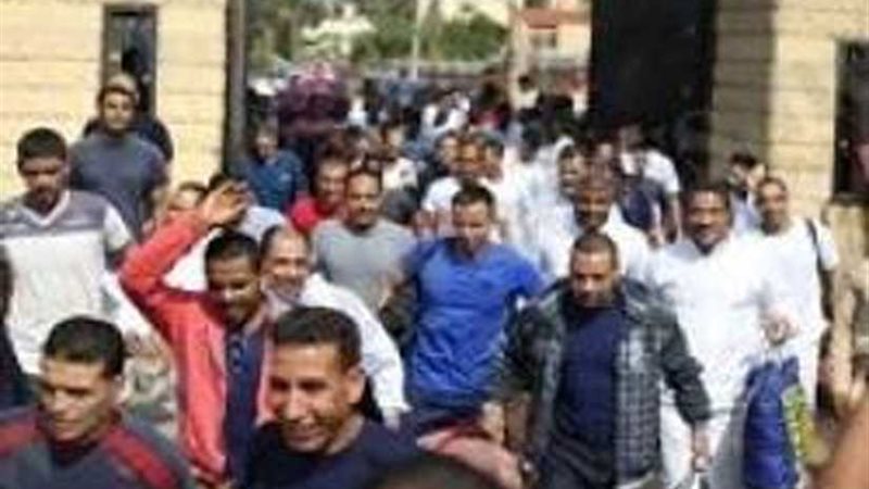 الإفراج عن 416 سجينا..