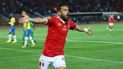 شاهد فرحة معلول ولاعبي الأهلي بعد التقدم بهدفين