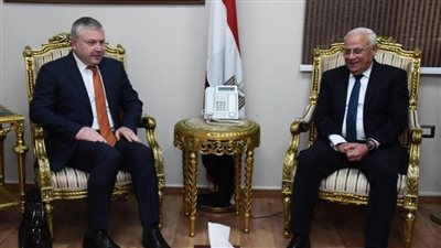 محافظ بورسعيد يبحث مع سفير أرمينيا بالقاهرة علاقات التعاون 