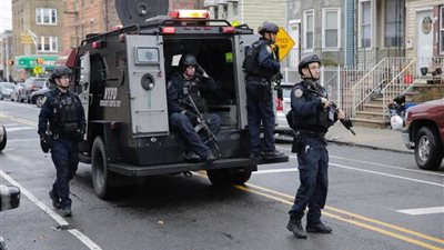وسائل إعلام أمريكية ..إطلاق نار على رجال شرطة في كاليفورنيا